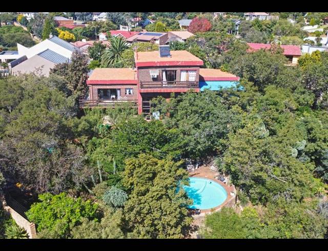 5 BEDROOM HOUSE FOR SALE IN GLENVISTA